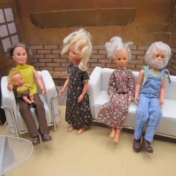 Mattel Vintage Sunshine Family Dolls (set of 5) - Picture 1 of 6